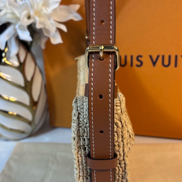 Stunning Rare Louis Vuitton Croissant Mm Raffia - Picture 4 of 12